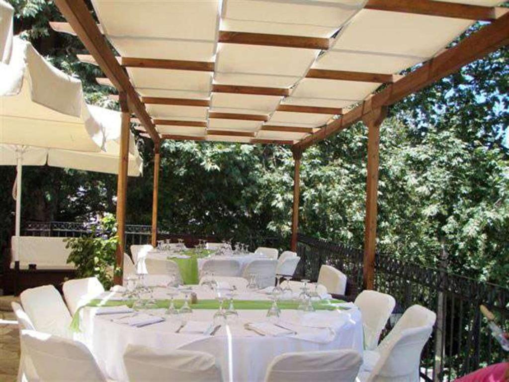 Hotel Atrapos Kissos  Bagian luar foto