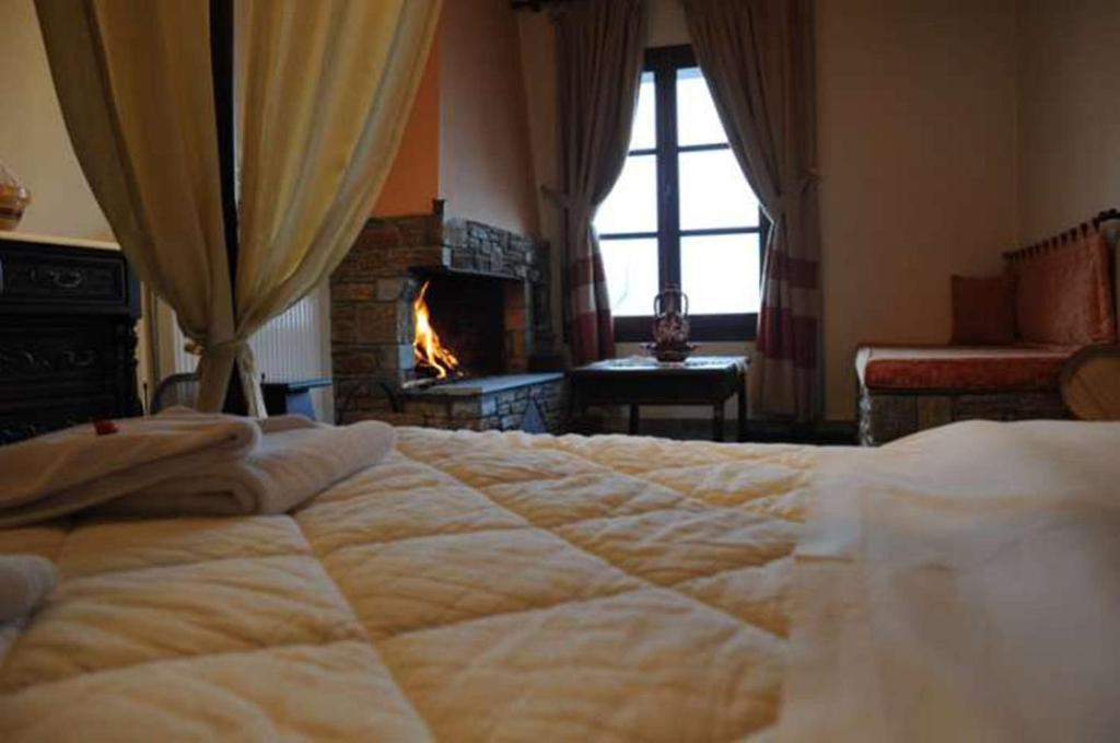 Hotel Atrapos Kissos  Bagian luar foto