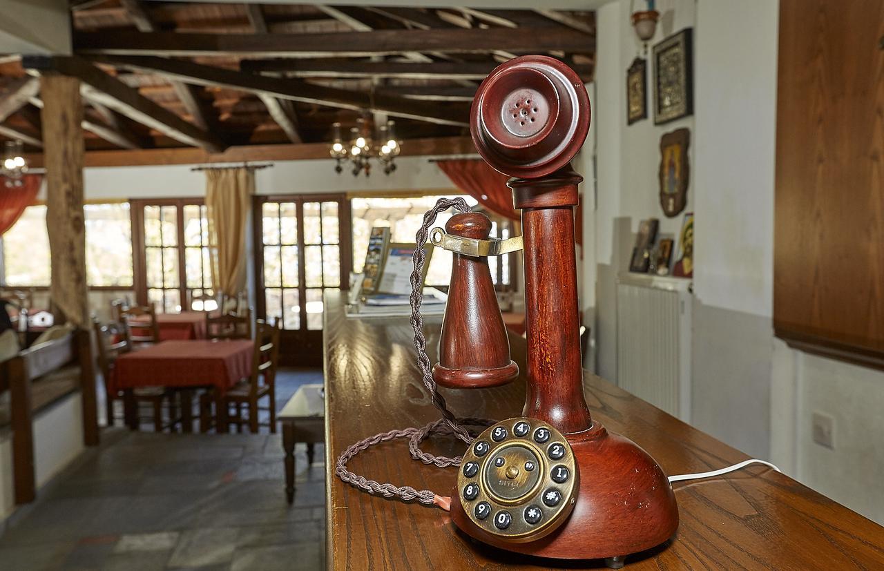 Hotel Atrapos Kissos  Bagian luar foto