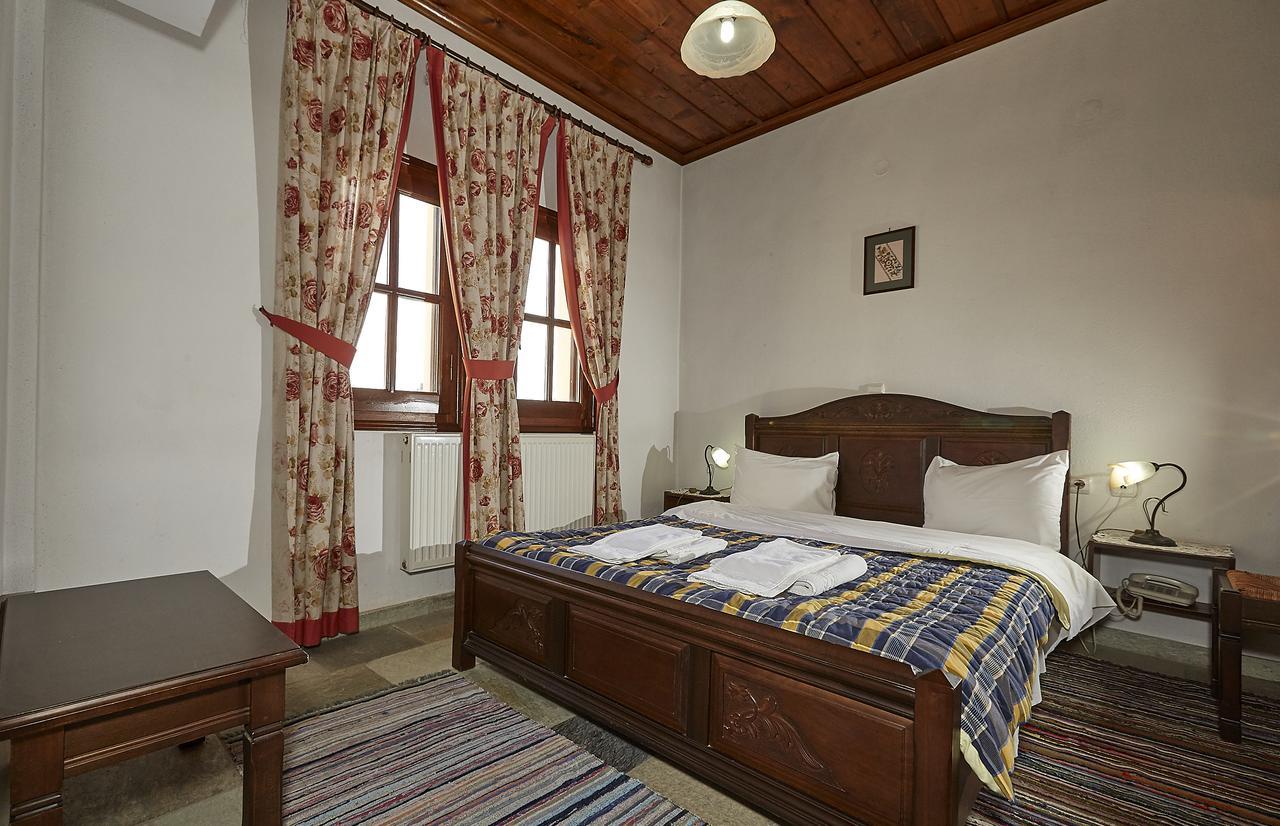 Hotel Atrapos Kissos  Bagian luar foto