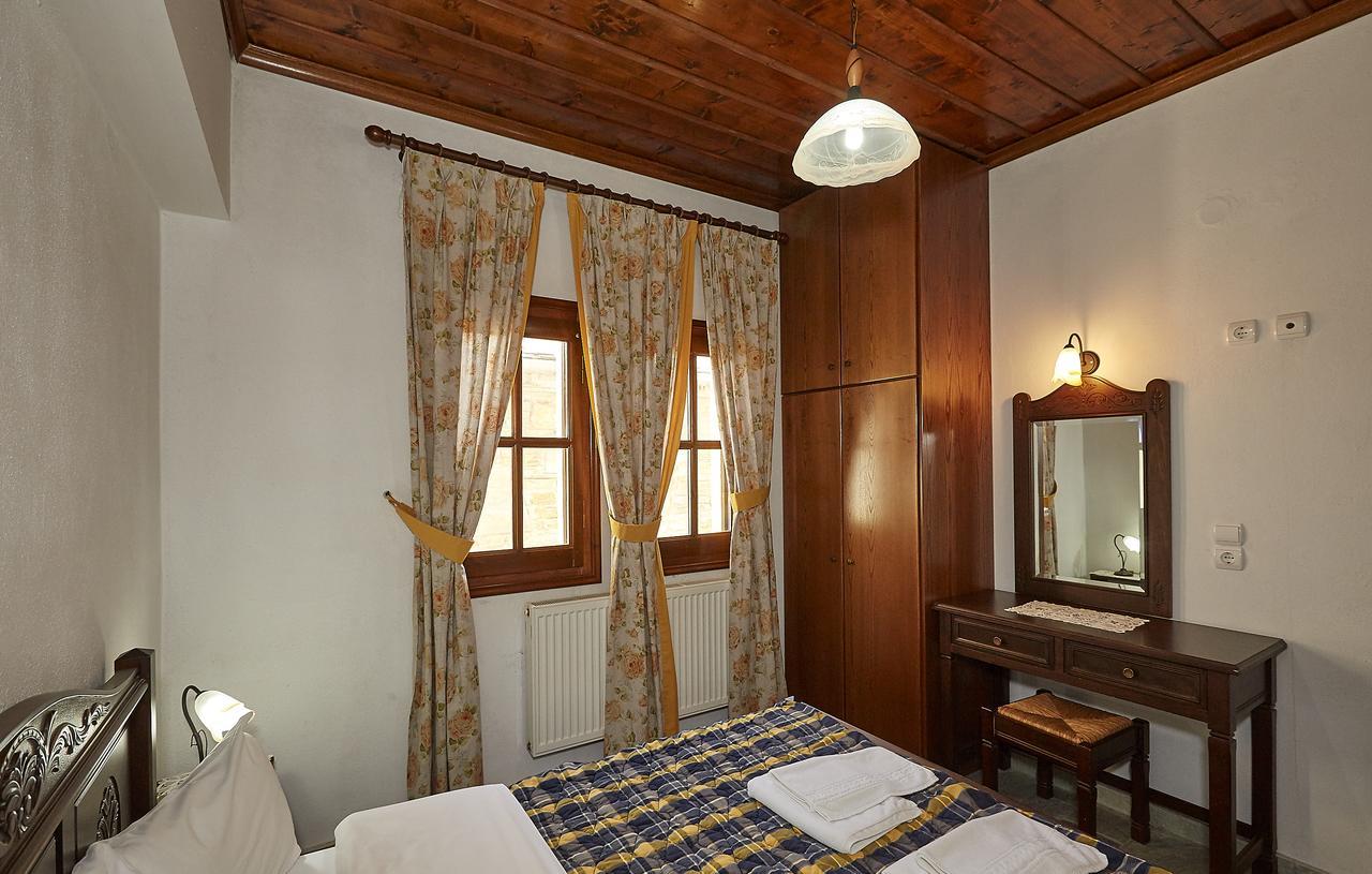 Hotel Atrapos Kissos  Bagian luar foto