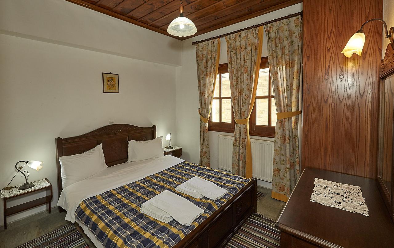 Hotel Atrapos Kissos  Bagian luar foto