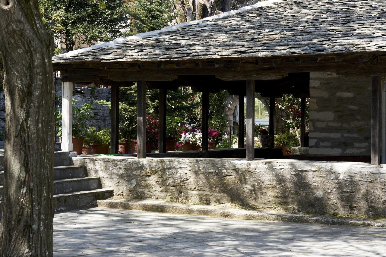 Hotel Atrapos Kissos  Bagian luar foto