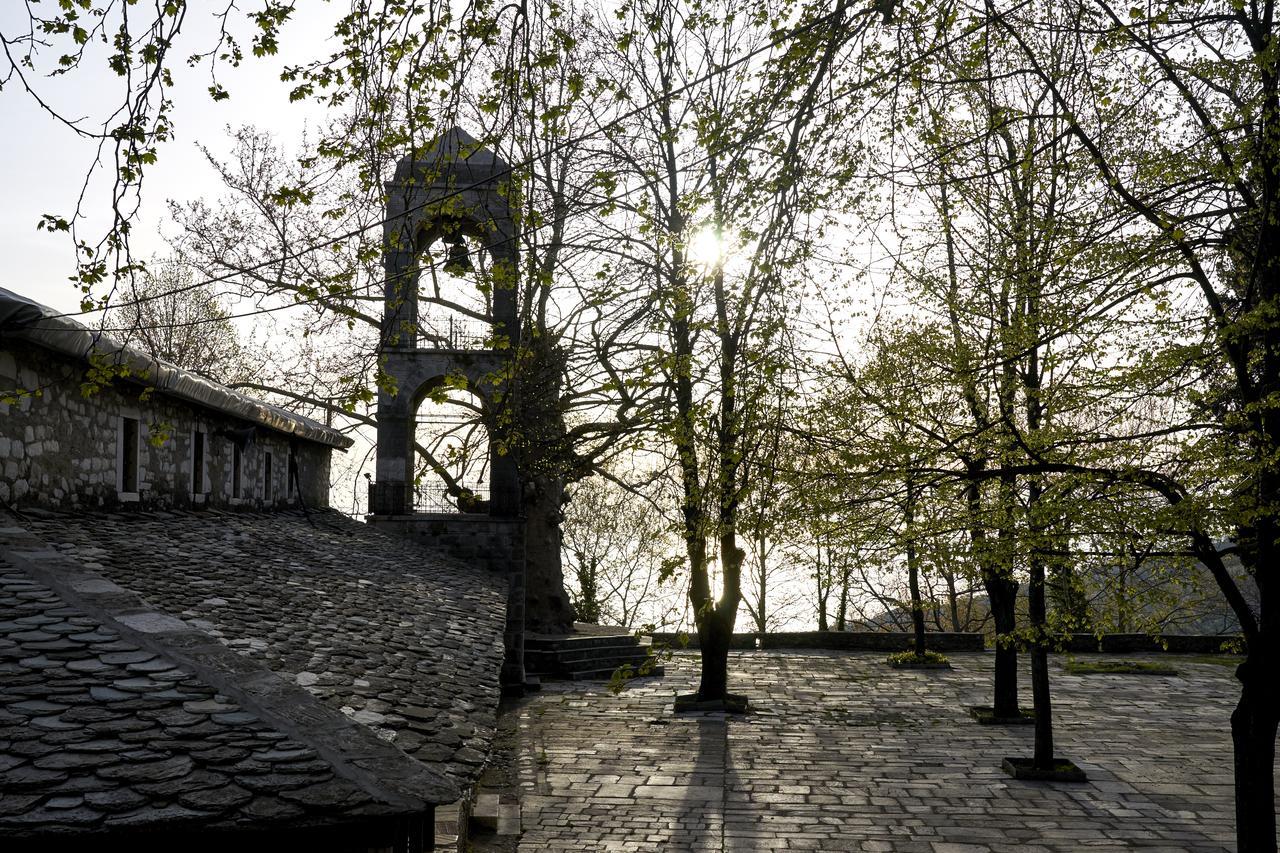 Hotel Atrapos Kissos  Bagian luar foto