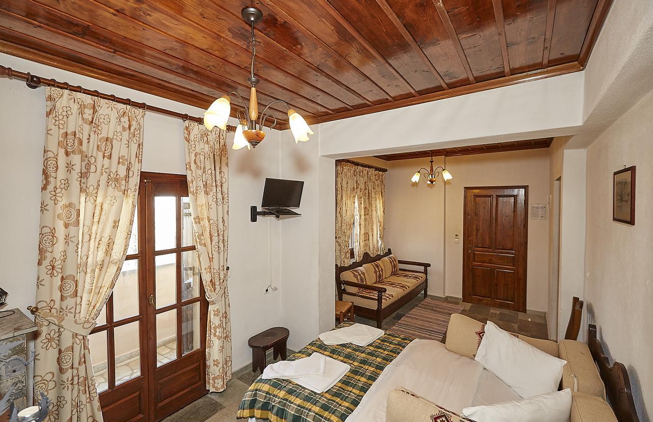 Hotel Atrapos Kissos  Bagian luar foto